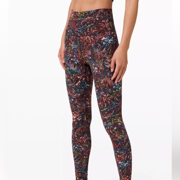 Lululemon Invigorate High-Rise Tight 25"Foliage Overlay Multi - - Picture 9 of 12